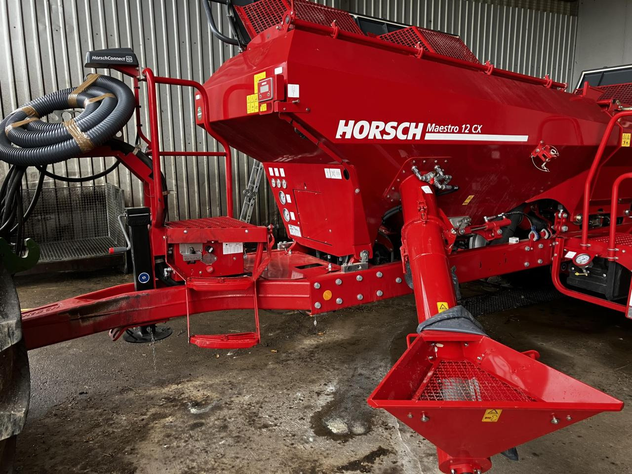 Horsch Maestro 12 CX - Precíziós vetőgép: 1 kép. Horsch Maestro 12 CX - Precíziós vetőgép: 1 kép.