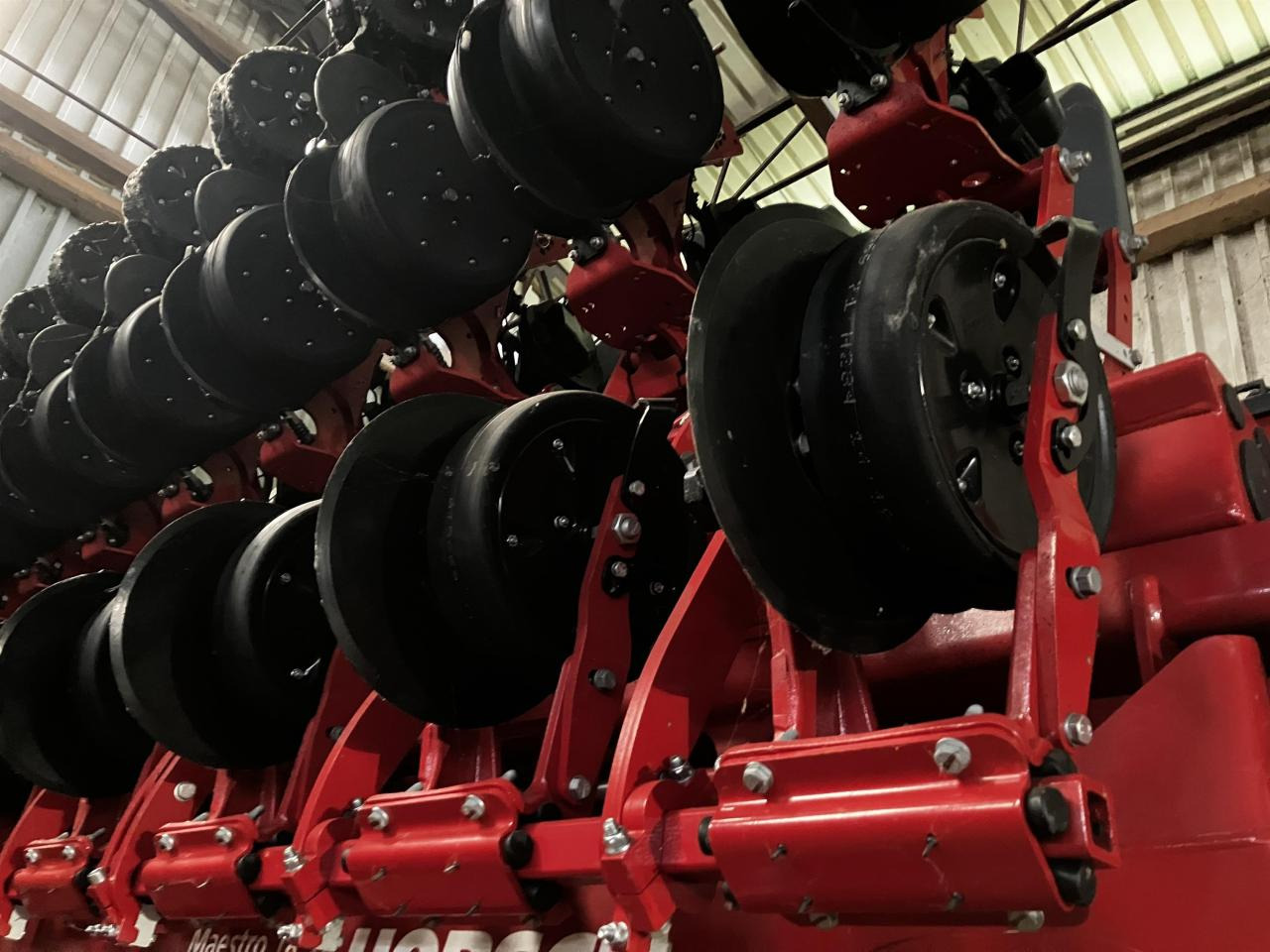 Horsch Maestro 18 SX - Precíziós vetőgép: 4 kép. Horsch Maestro 18 SX - Precíziós vetőgép: 4 kép.