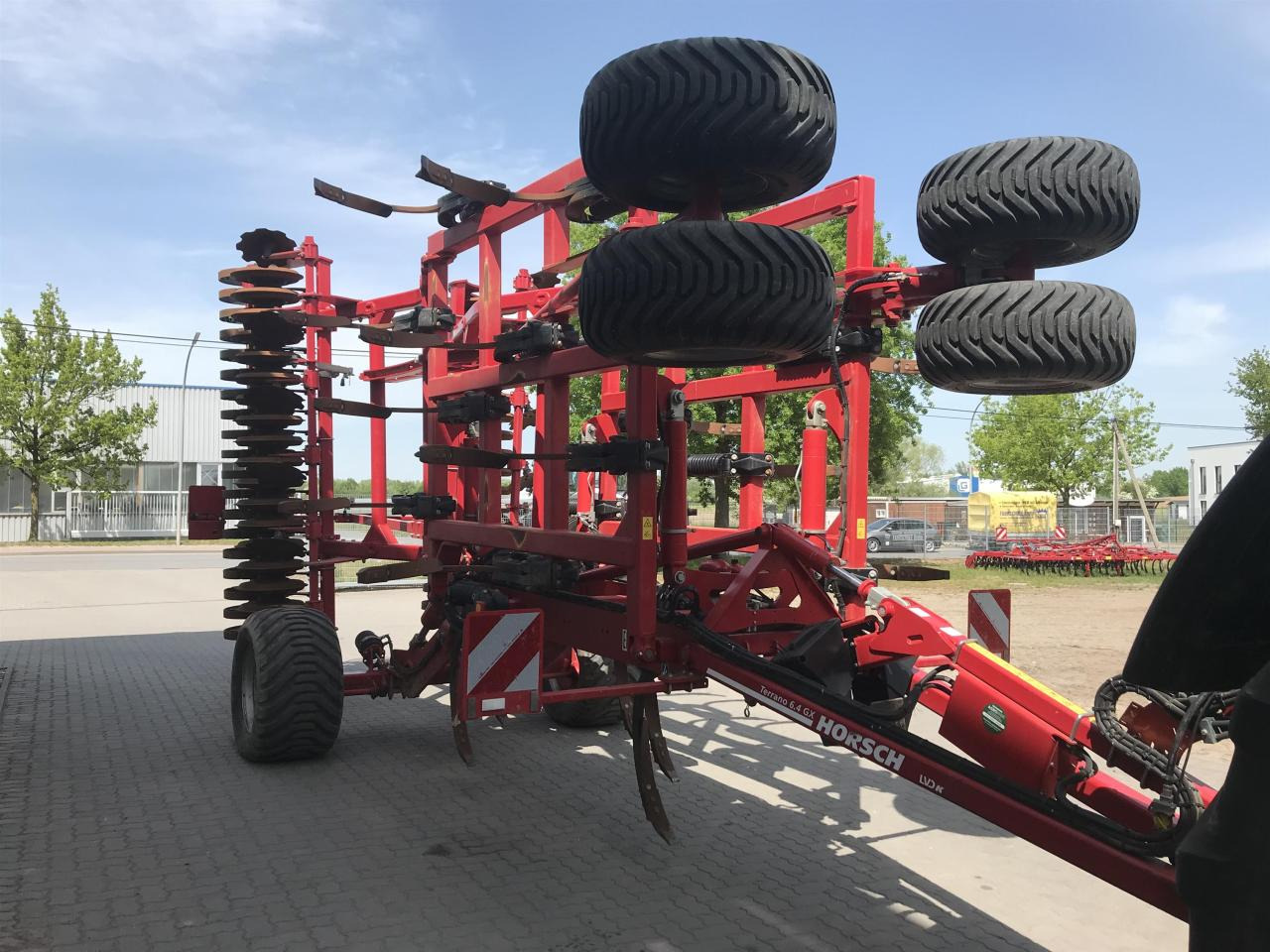 Horsch Terrano 6.4 GX - Kultivátor: 2 kép. Horsch Terrano 6.4 GX - Kultivátor: 2 kép.