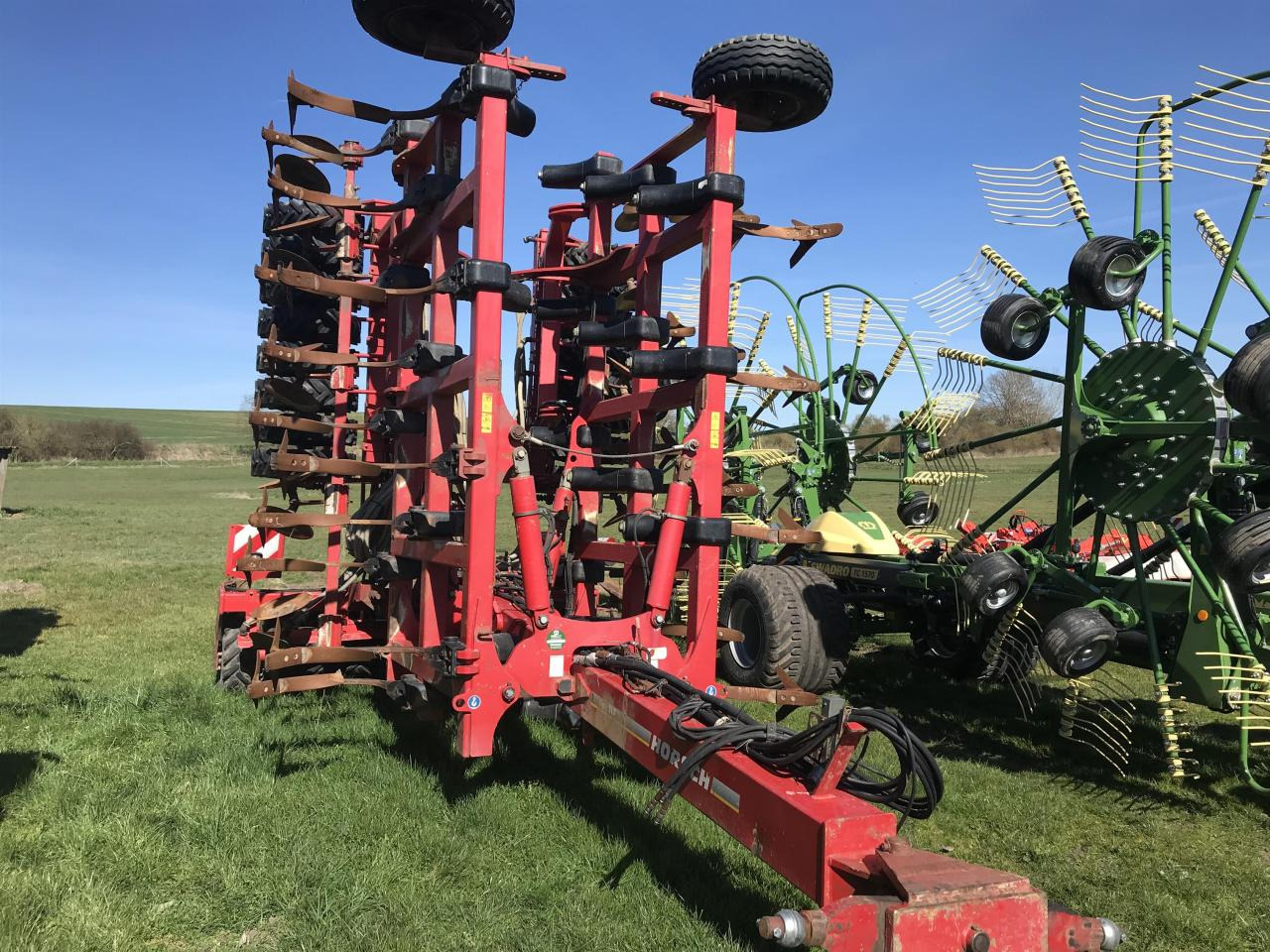 Horsch Tiger 8LT - Kultivátor: 1 kép. Horsch Tiger 8LT - Kultivátor: 1 kép.