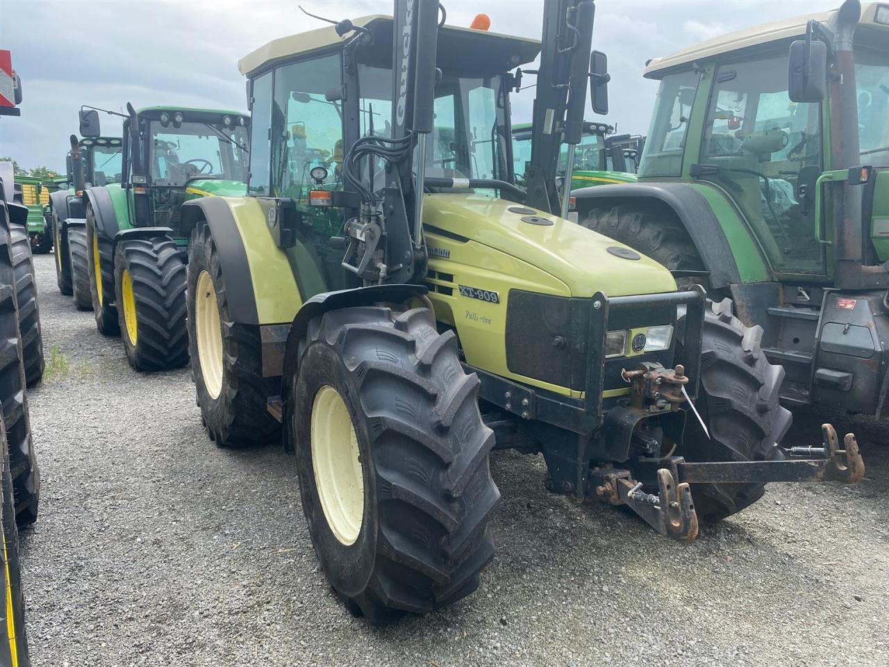 Hürlimann XT 909 - Traktor: 1 kép. Hürlimann XT 909 - Traktor: 1 kép.