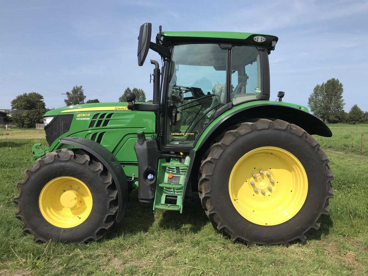John Deere 6130R - Traktor: 1 kép. John Deere 6130R - Traktor: 1 kép.