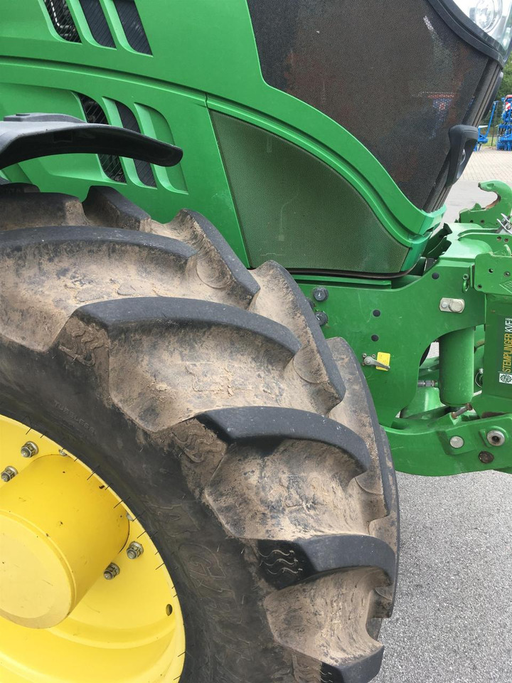 John Deere 6140R - Traktor: 4 kép. John Deere 6140R - Traktor: 4 kép.