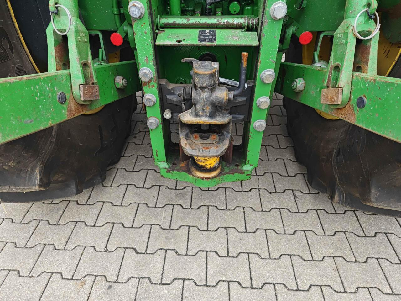 John Deere 6210R - Traktor: 5 kép. John Deere 6210R - Traktor: 5 kép.