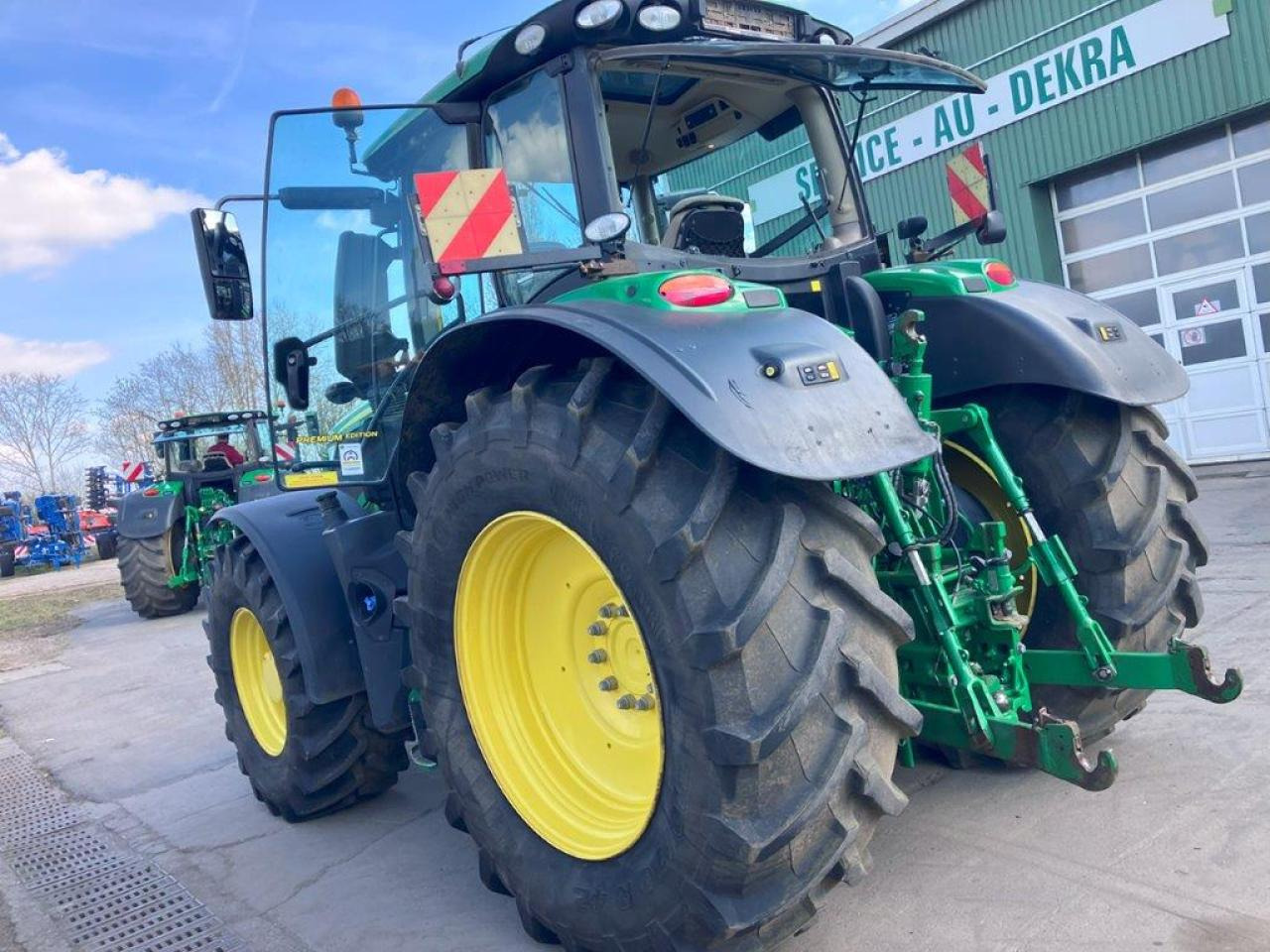 John Deere 6250R - Traktor: 4 kép. John Deere 6250R - Traktor: 4 kép.