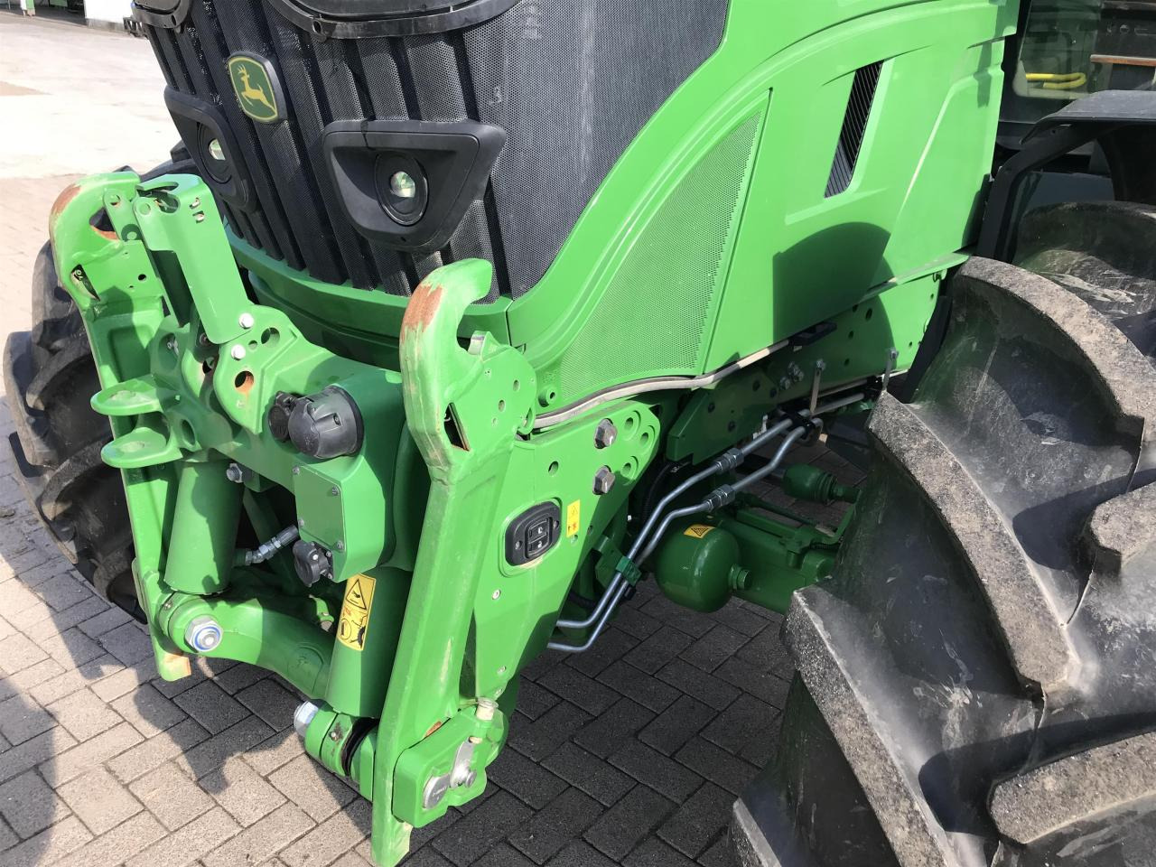 John Deere 6R 140 - Traktor: 4 kép. John Deere 6R 140 - Traktor: 4 kép.