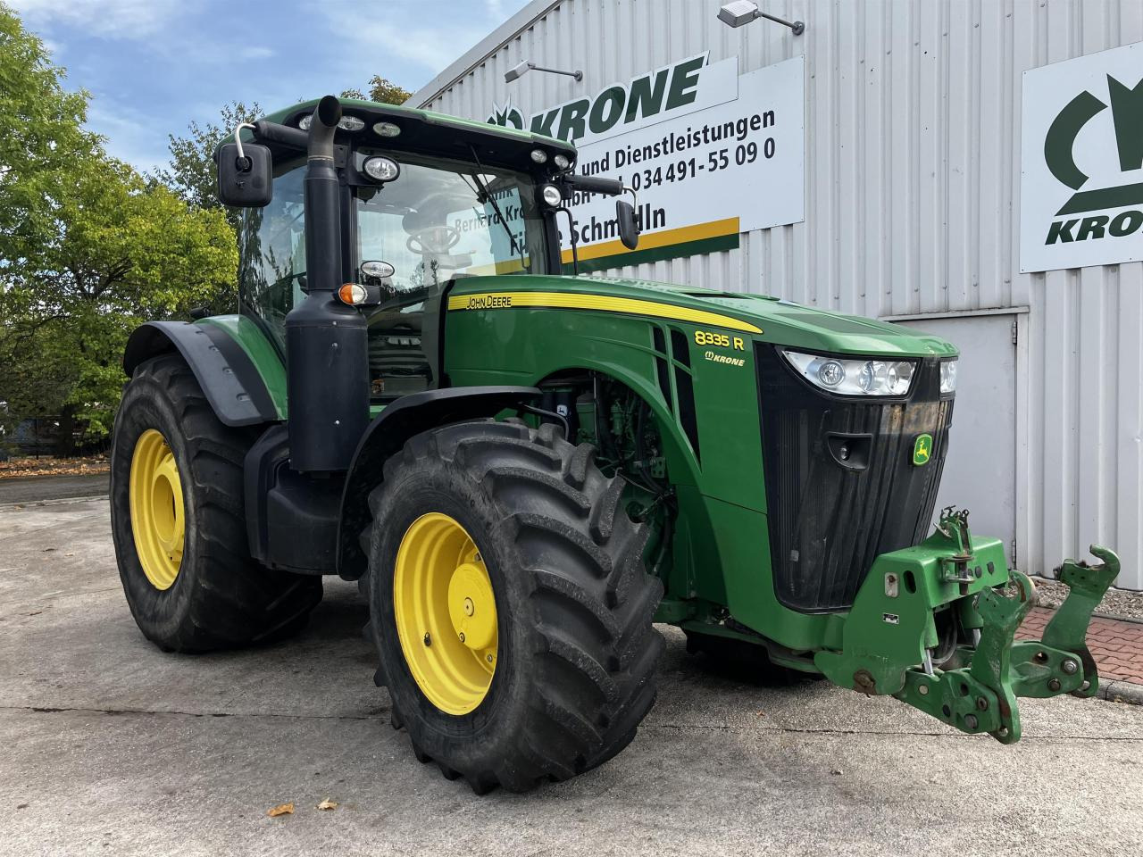 John Deere 8335R - Traktor: 1 kép. John Deere 8335R - Traktor: 1 kép.