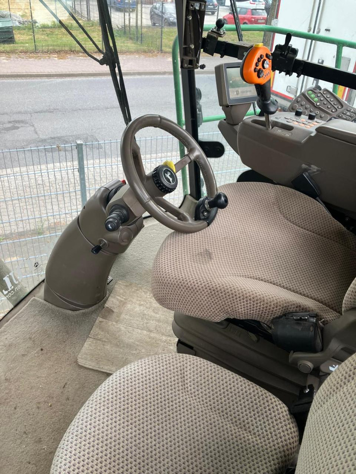 John Deere 8500 - Önjáró szecskázógép: 4 kép. John Deere 8500 - Önjáró szecskázógép: 4 kép.