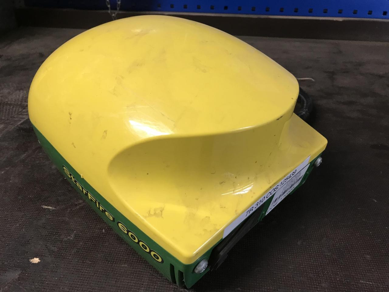 John Deere SF6000 - Navigációs rendszer - Mezőgazdasági gépek: 4 kép. John Deere SF6000 - Navigációs rendszer - Mezőgazdasági gépek: 4 kép.