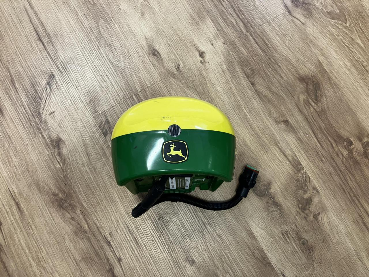 John Deere SF6000 SF3, M-RTK - Navigációs rendszer - Mezőgazdasági gépek: 2 kép. John Deere SF6000 SF3, M-RTK - Navigációs rendszer - Mezőgazdasági gépek: 2 kép.