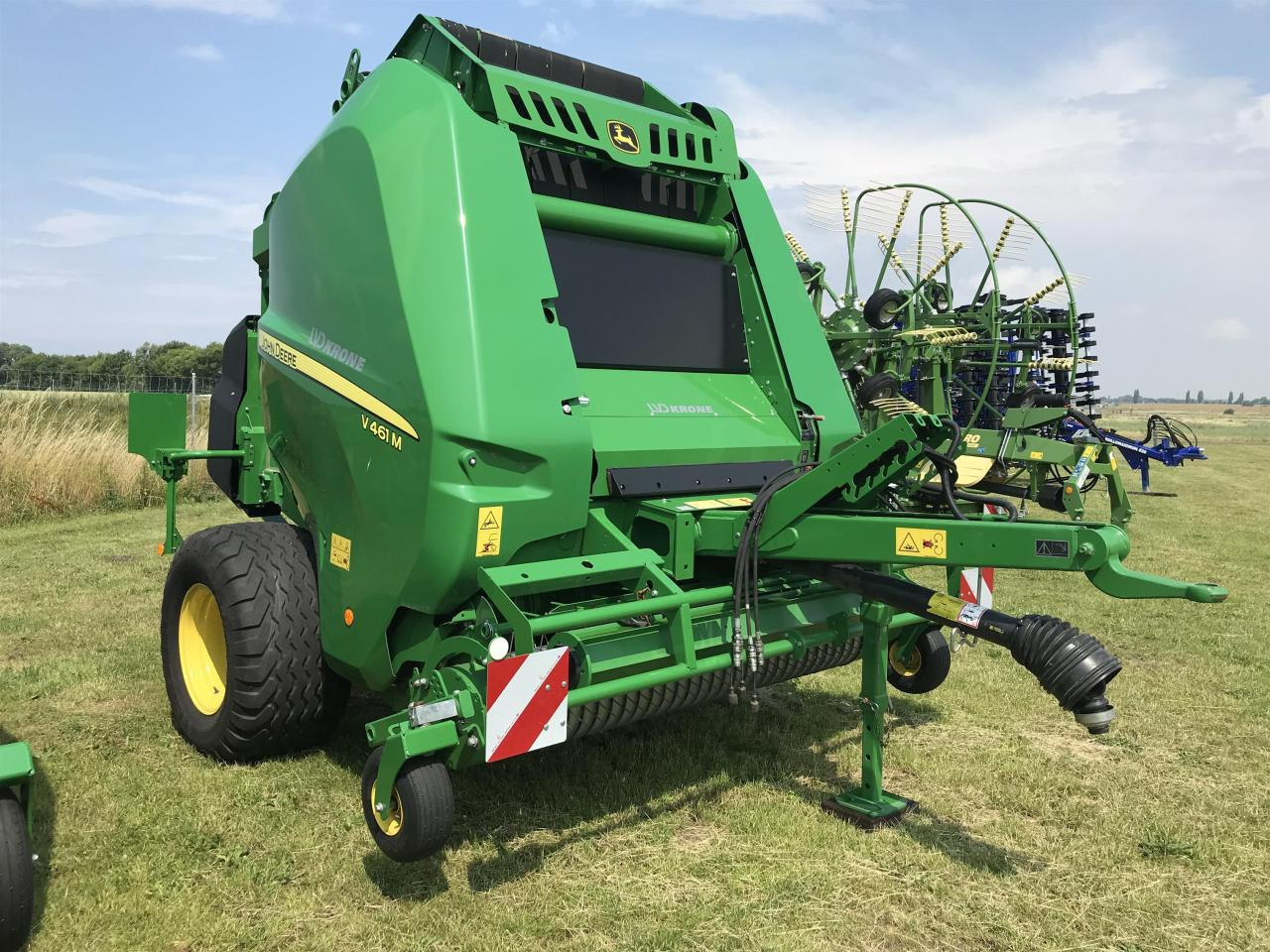 John Deere V461M - Bálázó: 1 kép. John Deere V461M - Bálázó: 1 kép.