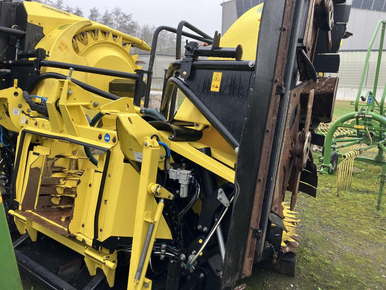 Kemper 460Plus StalkBuster - Takarmánybetakarító gép: 3 kép. Kemper 460Plus StalkBuster - Takarmánybetakarító gép: 3 kép.
