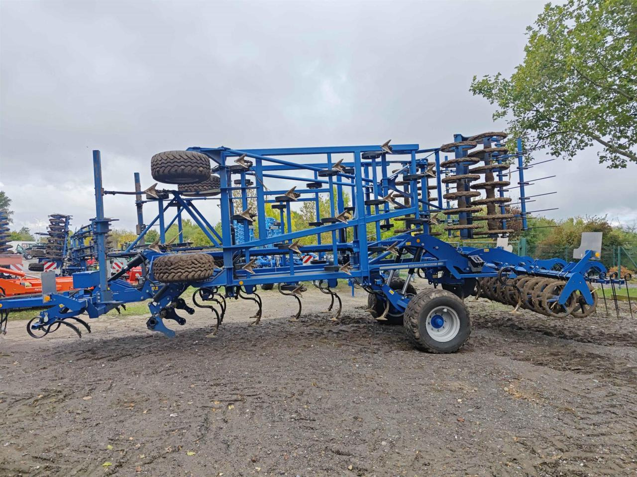 Köckerling Allrounder flatline 600 - Kultivátor: 3 kép. Köckerling Allrounder flatline 600 - Kultivátor: 3 kép.