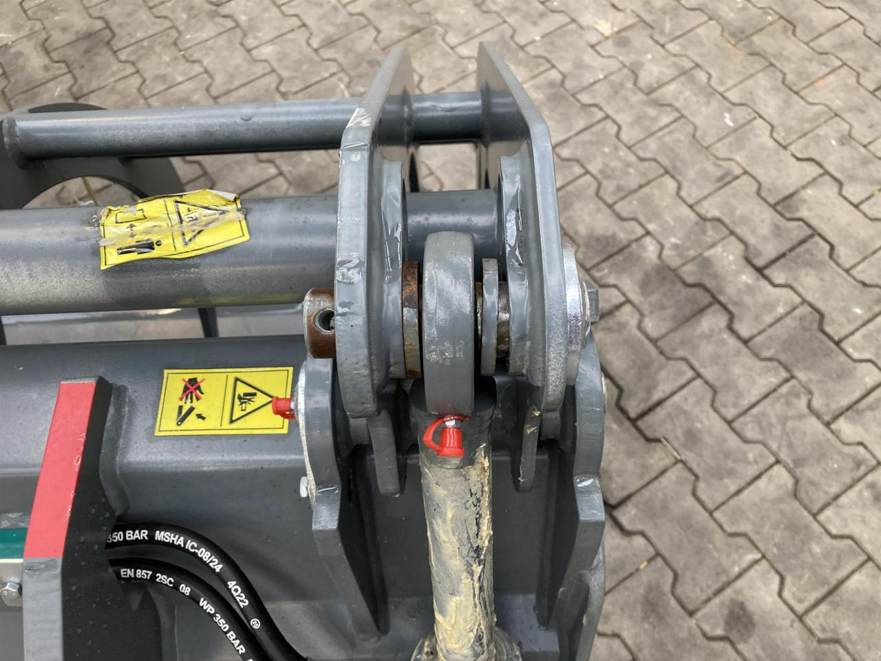 Kramer 1600 mm Silagebeißschaufel - Homlokrakodó traktorhoz: 4 kép. Kramer 1600 mm Silagebeißschaufel - Homlokrakodó traktorhoz: 4 kép.