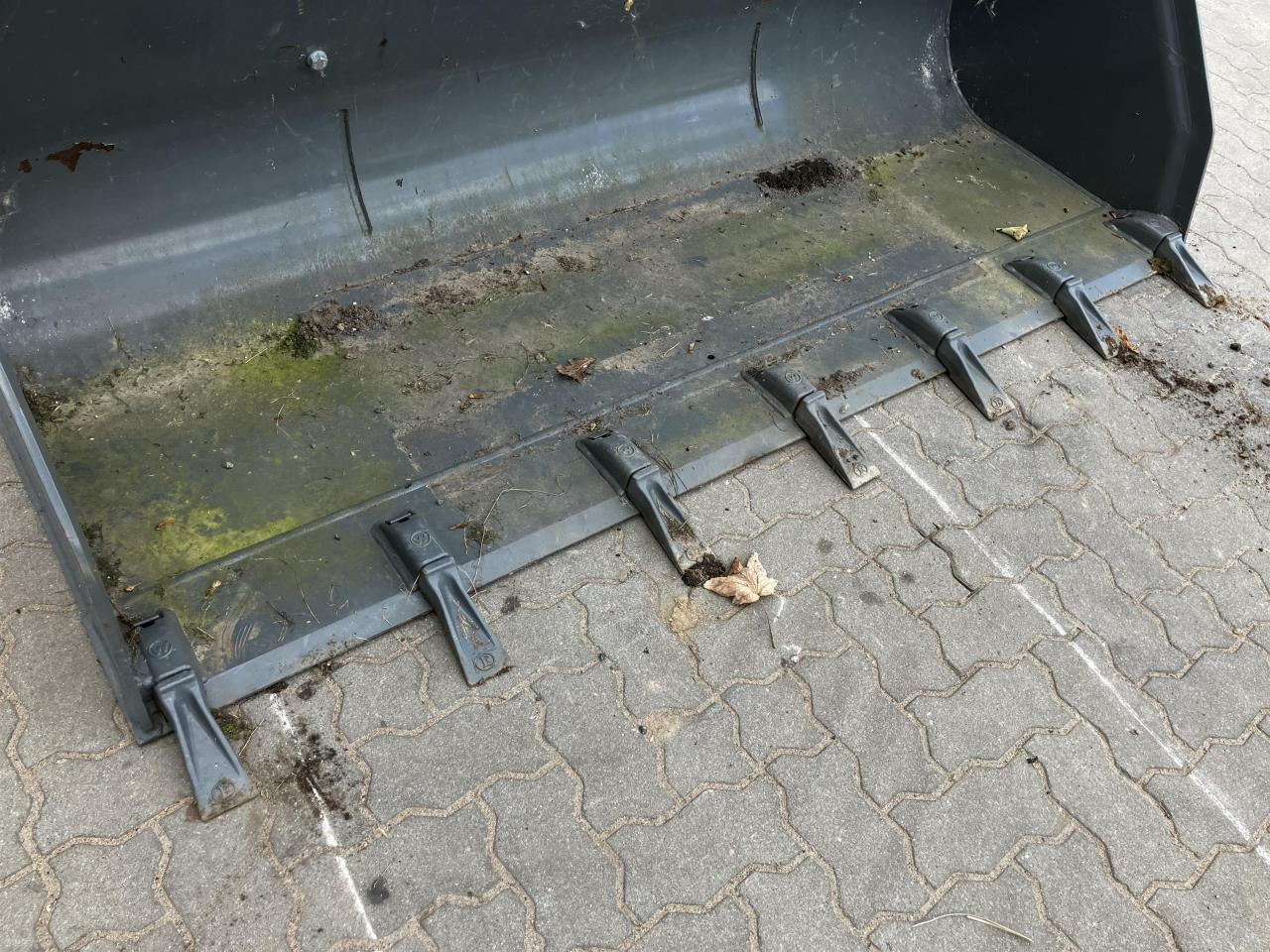 Kramer 2150 mm - Kanál: 3 kép. Kramer 2150 mm - Kanál: 3 kép.