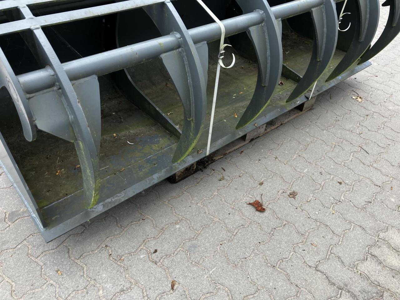 Kramer 2400 mm - Kanál: 2 kép. Kramer 2400 mm - Kanál: 2 kép.