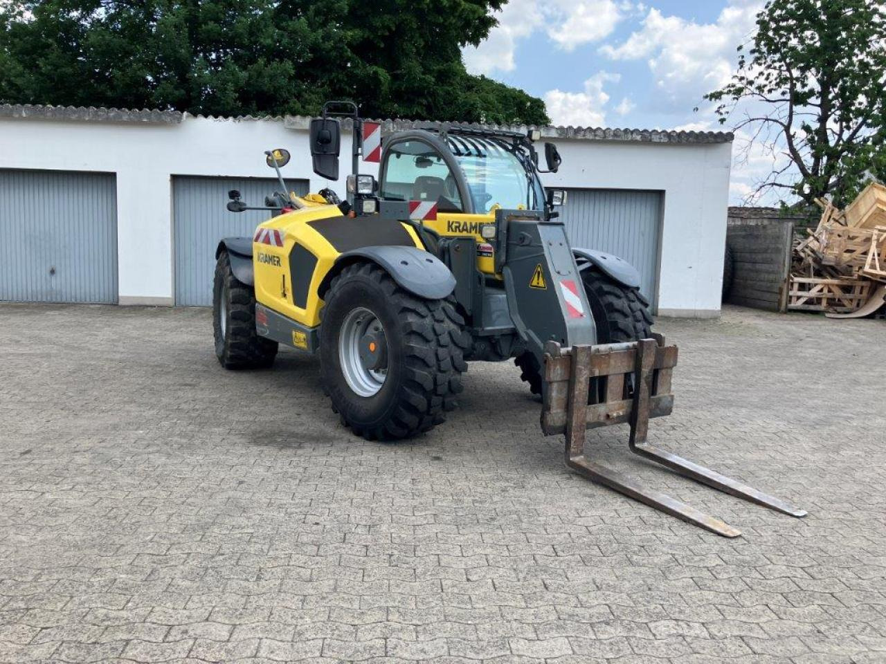 Kramer 5509 ecospeed pro (kein KT 559) - Teleszkópos rakodó: 4 kép. Kramer 5509 ecospeed pro (kein KT 559) - Teleszkópos rakodó: 4 kép.