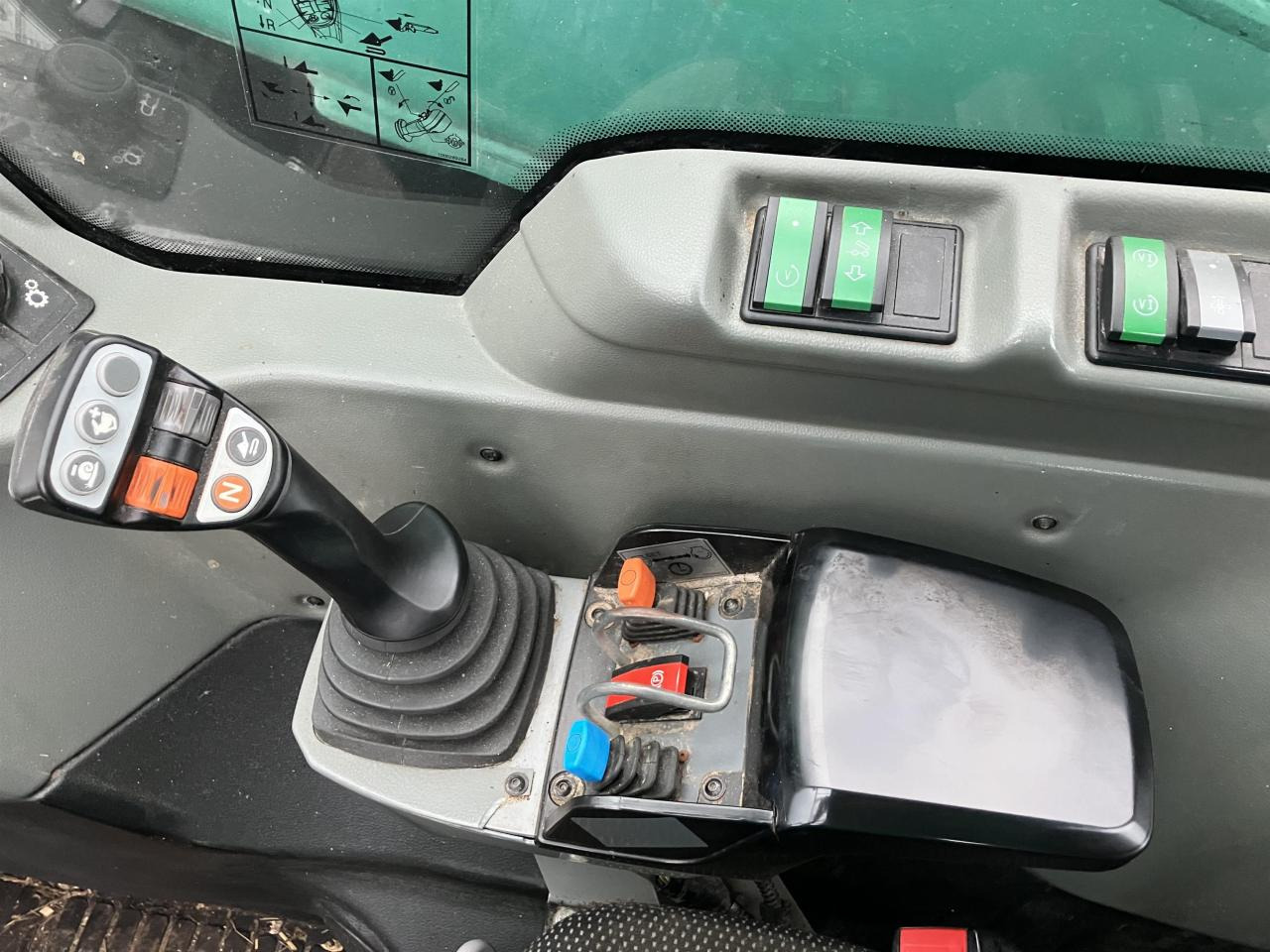 Kramer KT557 lízing Kramer KT557: 12 kép. Kramer KT557 lízing Kramer KT557: 12 kép.