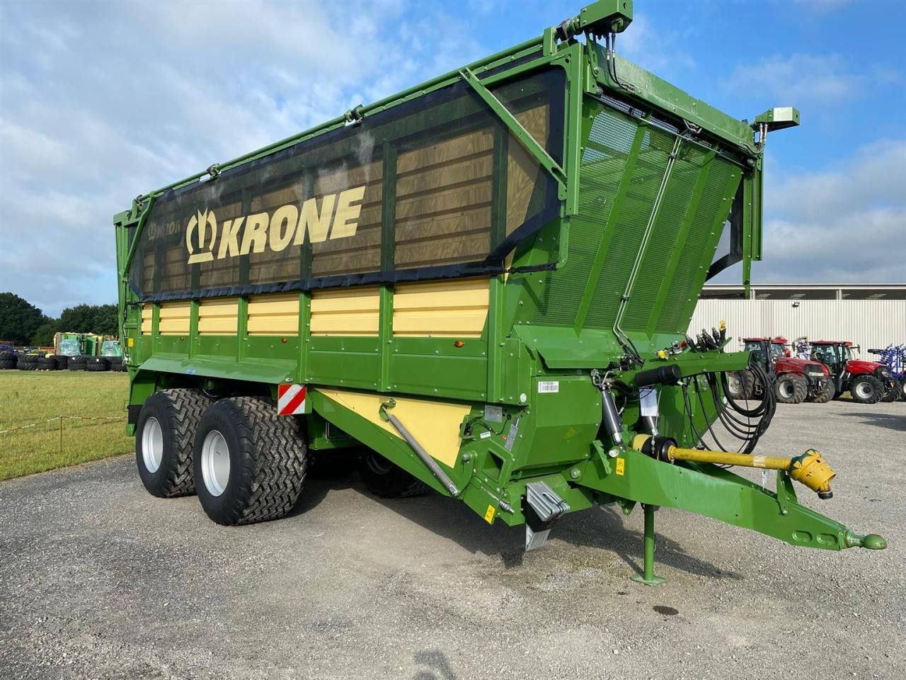 Krone TX 460 D - Mezőgazdasági billenőpótkocsi: 1 kép. Krone TX 460 D - Mezőgazdasági billenőpótkocsi: 1 kép.