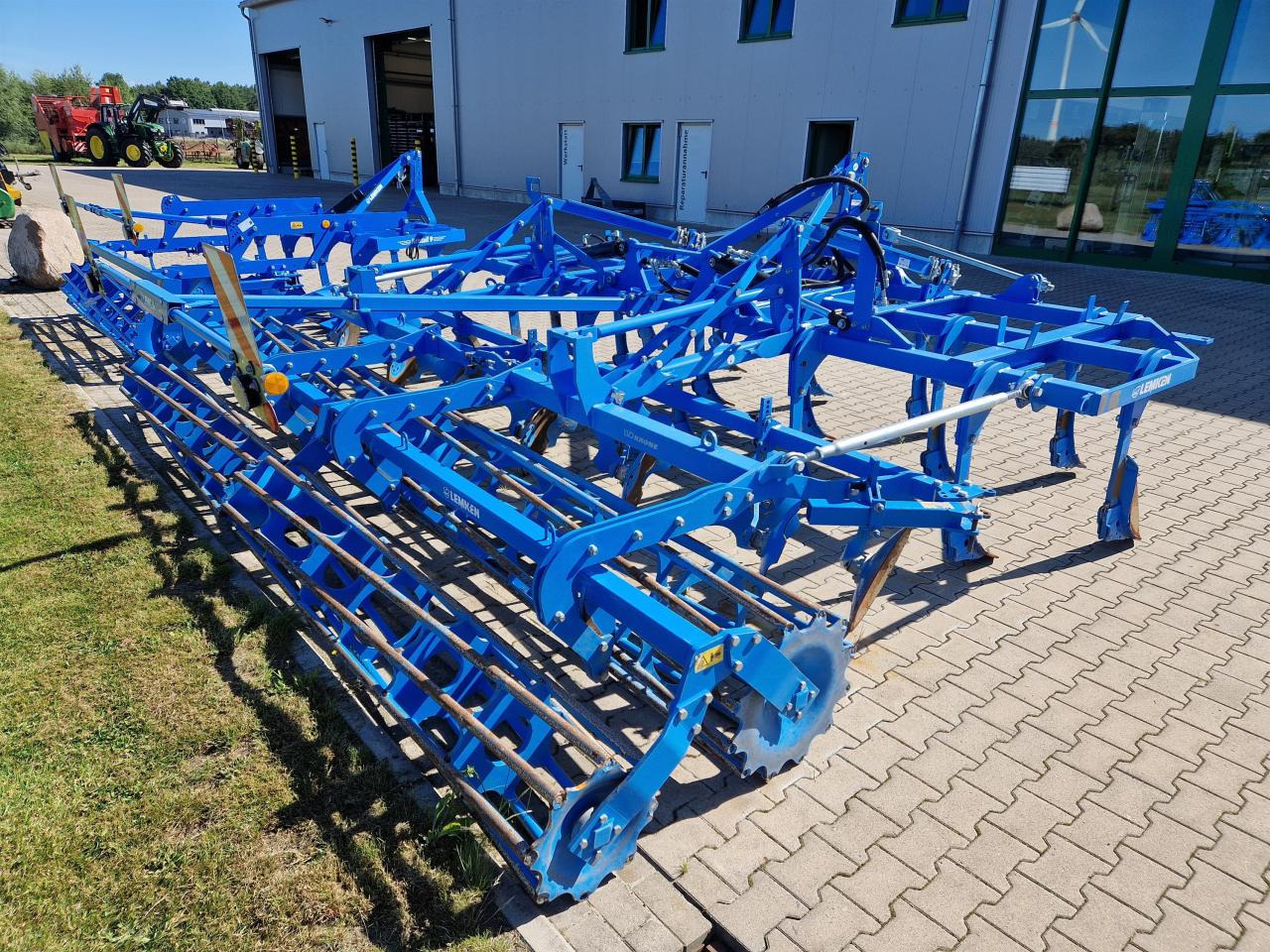 Lemken Karat 9/500 K - Kultivátor: 2 kép. Lemken Karat 9/500 K - Kultivátor: 2 kép.