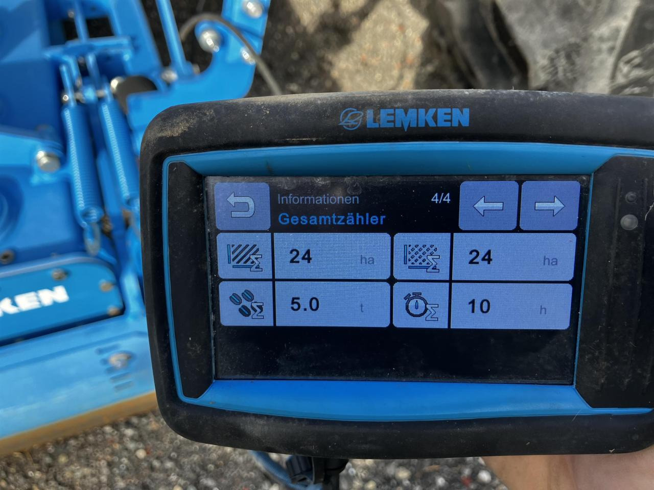 Szemenkénti vetőgép Lemken Saphir 9/300: 11 kép. Szemenkénti vetőgép Lemken Saphir 9/300: 11 kép.