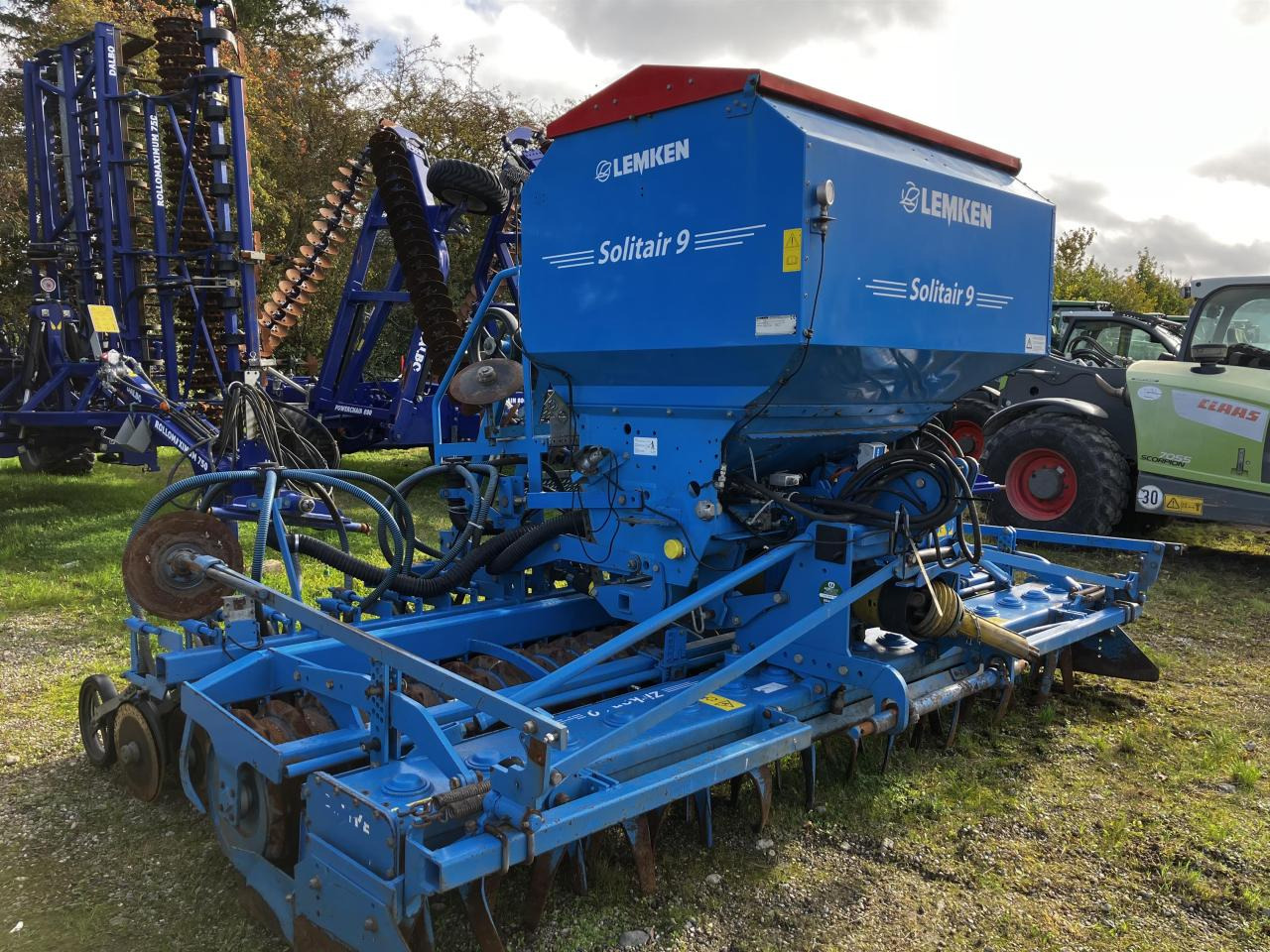 Lemken Solitair 9/400 DS - Szemenkénti vetőgép: 4 kép. Lemken Solitair 9/400 DS - Szemenkénti vetőgép: 4 kép.