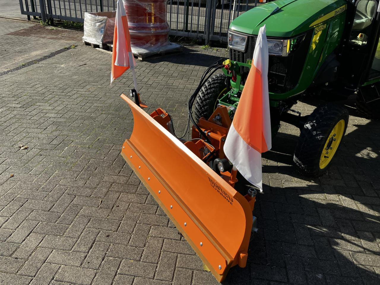 Matev SRM-FB 150 - Kanál: 2 kép. Matev SRM-FB 150 - Kanál: 2 kép.