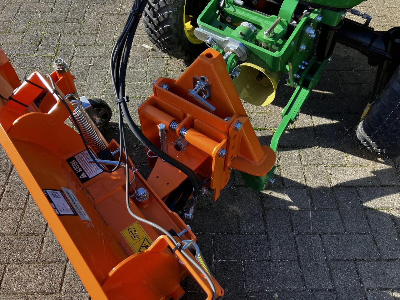 Matev SRM-FB 150 - Kanál: 4 kép. Matev SRM-FB 150 - Kanál: 4 kép.