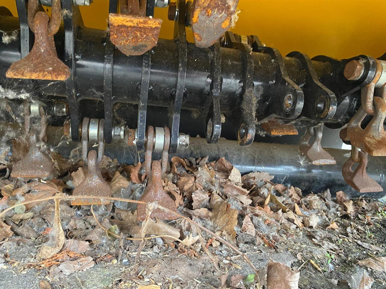 McConnel PA6055 Eco - Szárzúzó: 4 kép. McConnel PA6055 Eco - Szárzúzó: 4 kép.