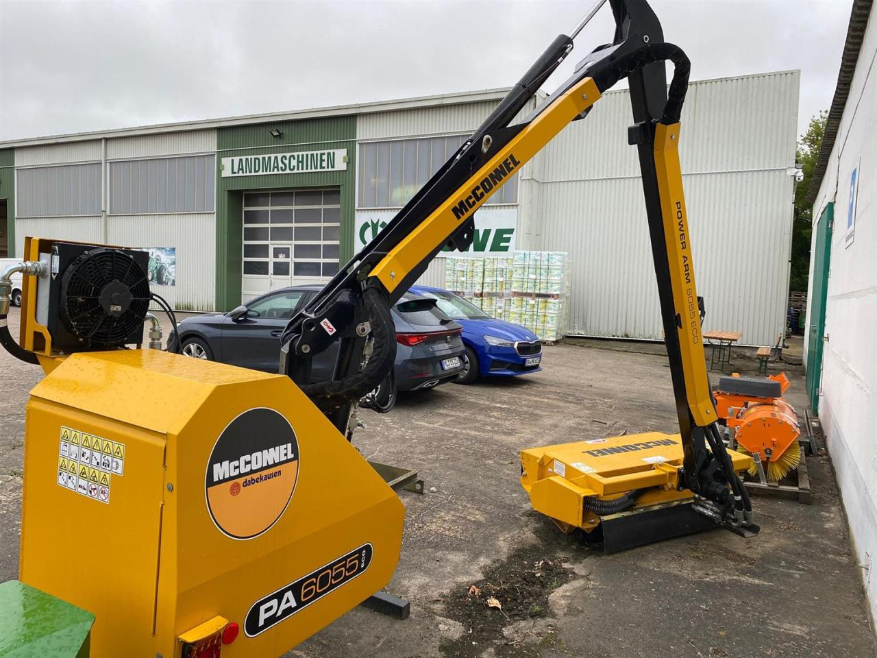 McConnel PA6055 Eco - Szárzúzó: 2 kép. McConnel PA6055 Eco - Szárzúzó: 2 kép.