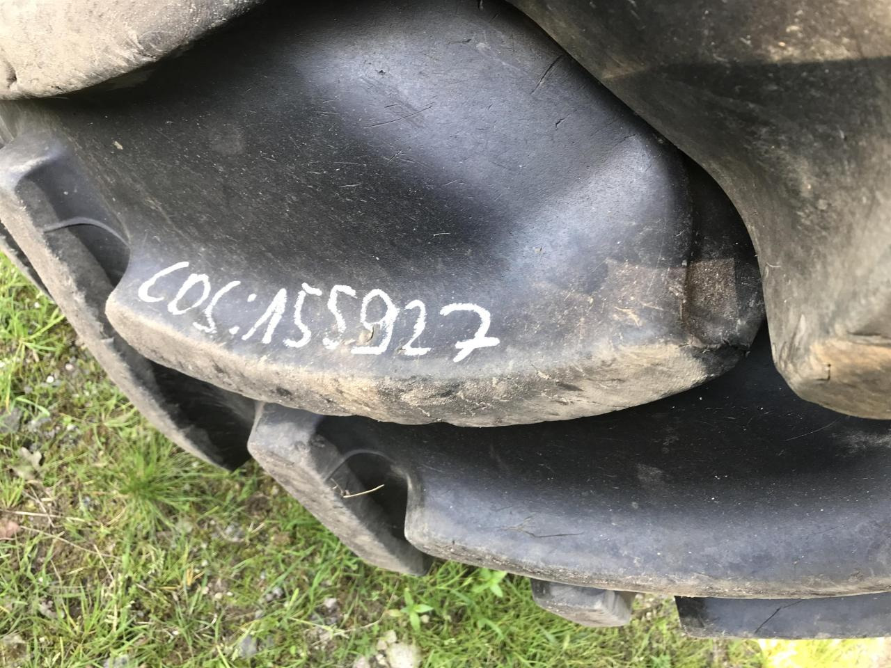 Mitas 600/65R34 - Gumiabroncs - Mezőgazdasági gépek: 4 kép. Mitas 600/65R34 - Gumiabroncs - Mezőgazdasági gépek: 4 kép.