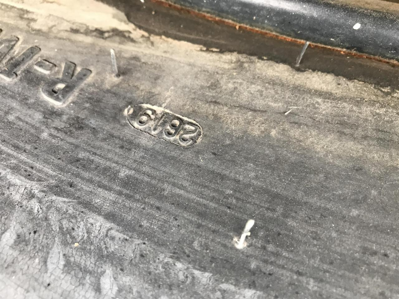 Mitas 680/80R42 - Gumiabroncs - Mezőgazdasági gépek: 4 kép. Mitas 680/80R42 - Gumiabroncs - Mezőgazdasági gépek: 4 kép.