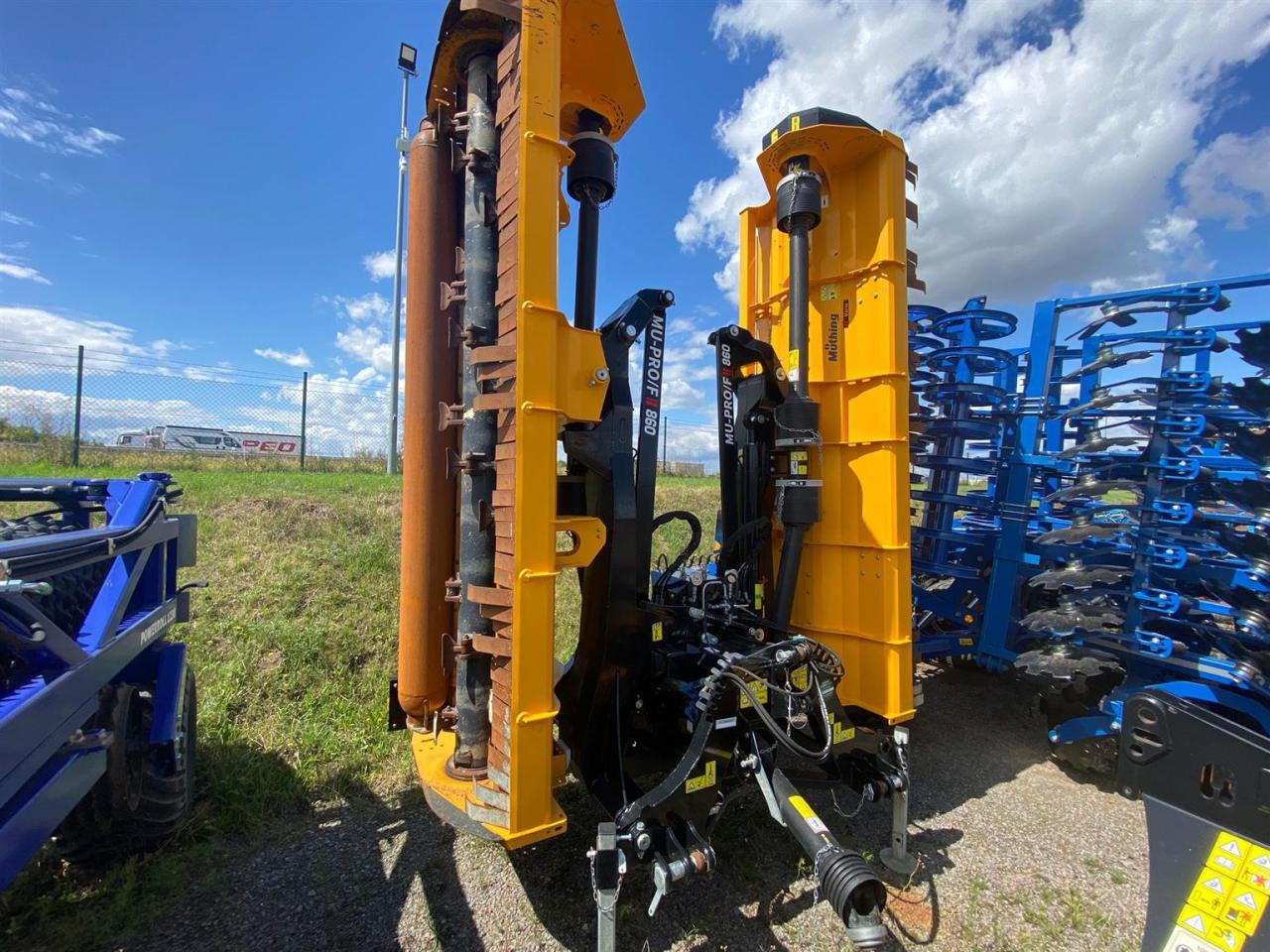 Müthing MU-PRO/F 860 Vario - Szárzúzó: 5 kép. Müthing MU-PRO/F 860 Vario - Szárzúzó: 5 kép.