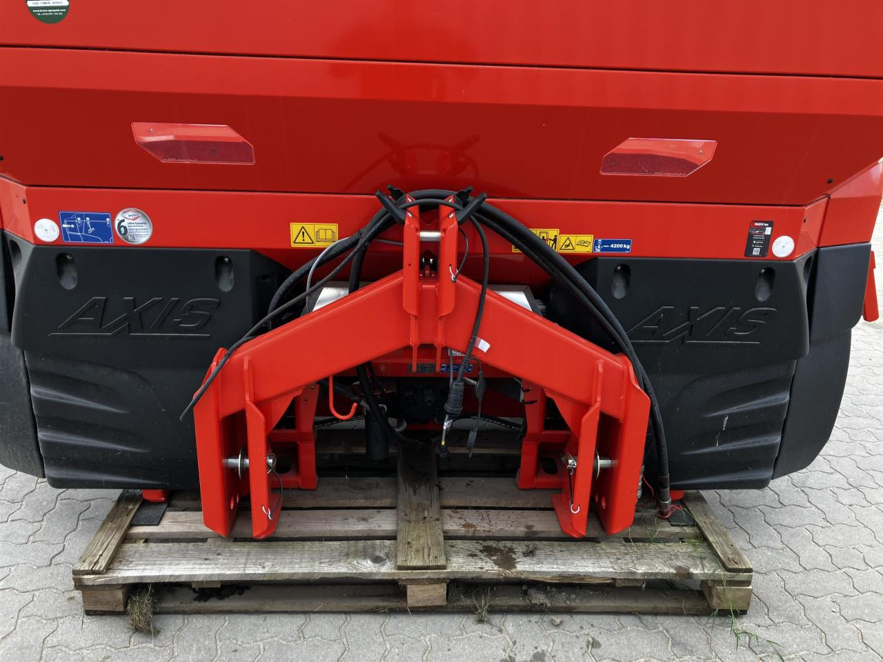 Rauch Axis H 50.2 EMC + W - Műtrágyaszóró: 5 kép. Rauch Axis H 50.2 EMC + W - Műtrágyaszóró: 5 kép.