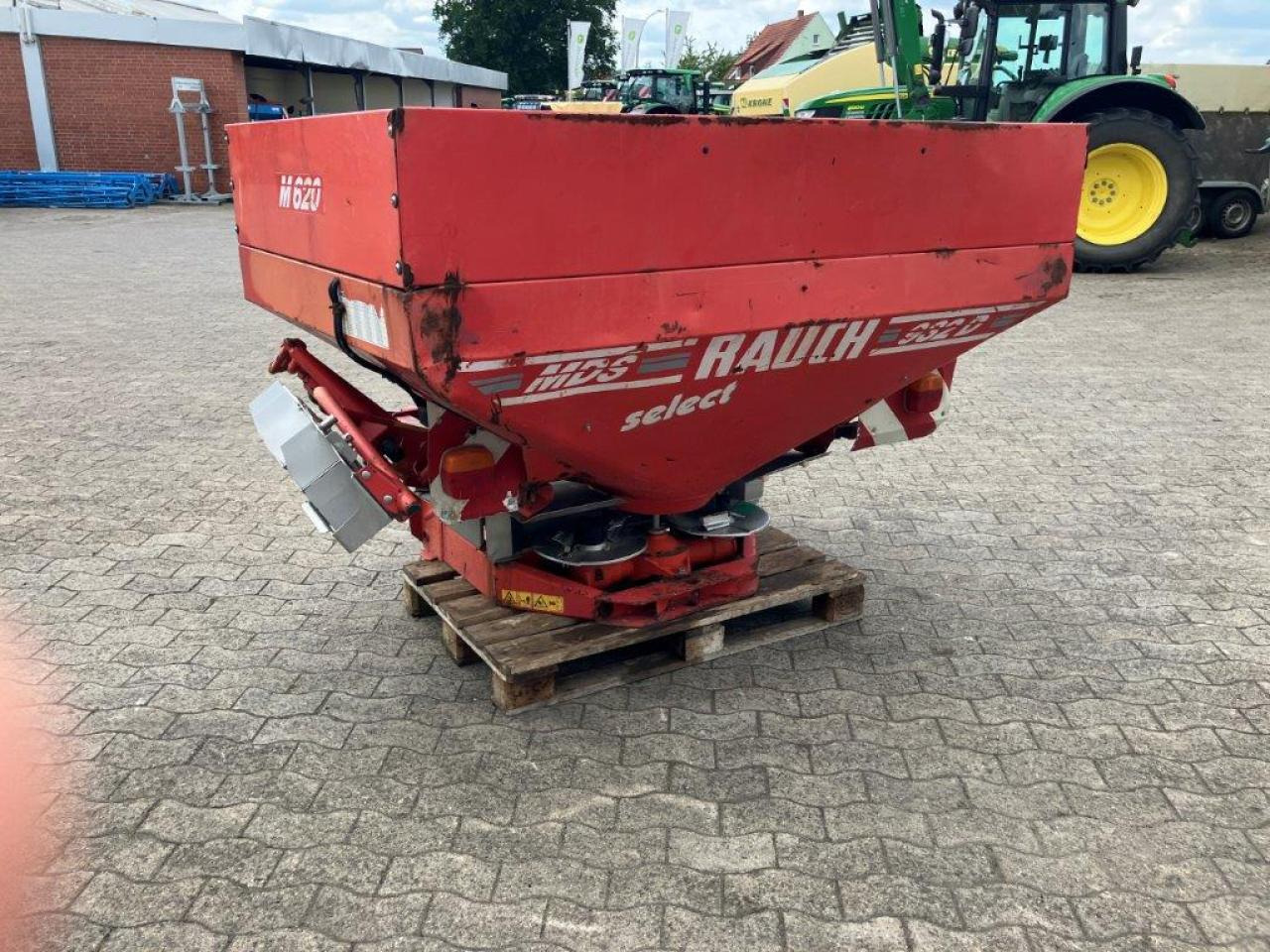Rauch MDS 932 - Műtrágyaszóró: 4 kép. Rauch MDS 932 - Műtrágyaszóró: 4 kép.