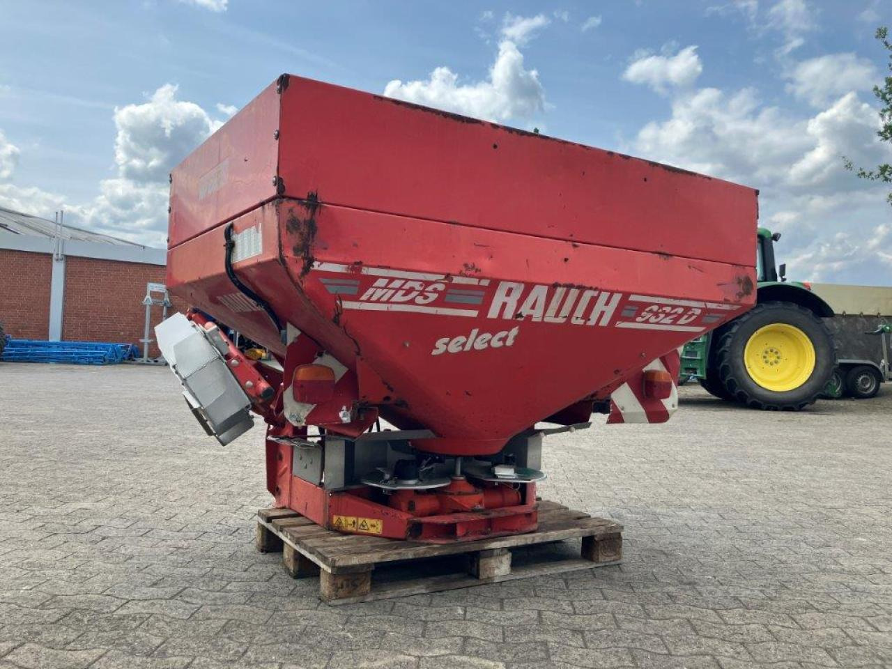Rauch MDS 932 - Műtrágyaszóró: 5 kép. Rauch MDS 932 - Műtrágyaszóró: 5 kép.