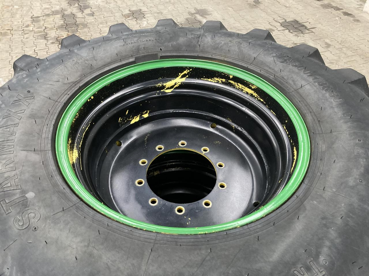 Starmaxx 600/70R30 - Gumiabroncs - Mezőgazdasági gépek: 3 kép. Starmaxx 600/70R30 - Gumiabroncs - Mezőgazdasági gépek: 3 kép.