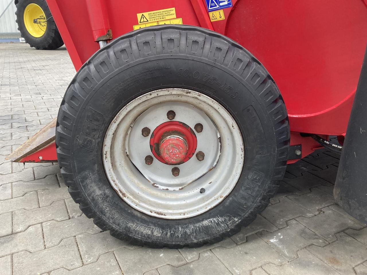 Trioliet Gigant 900 - Etetőkocsi: 5 kép. Trioliet Gigant 900 - Etetőkocsi: 5 kép.