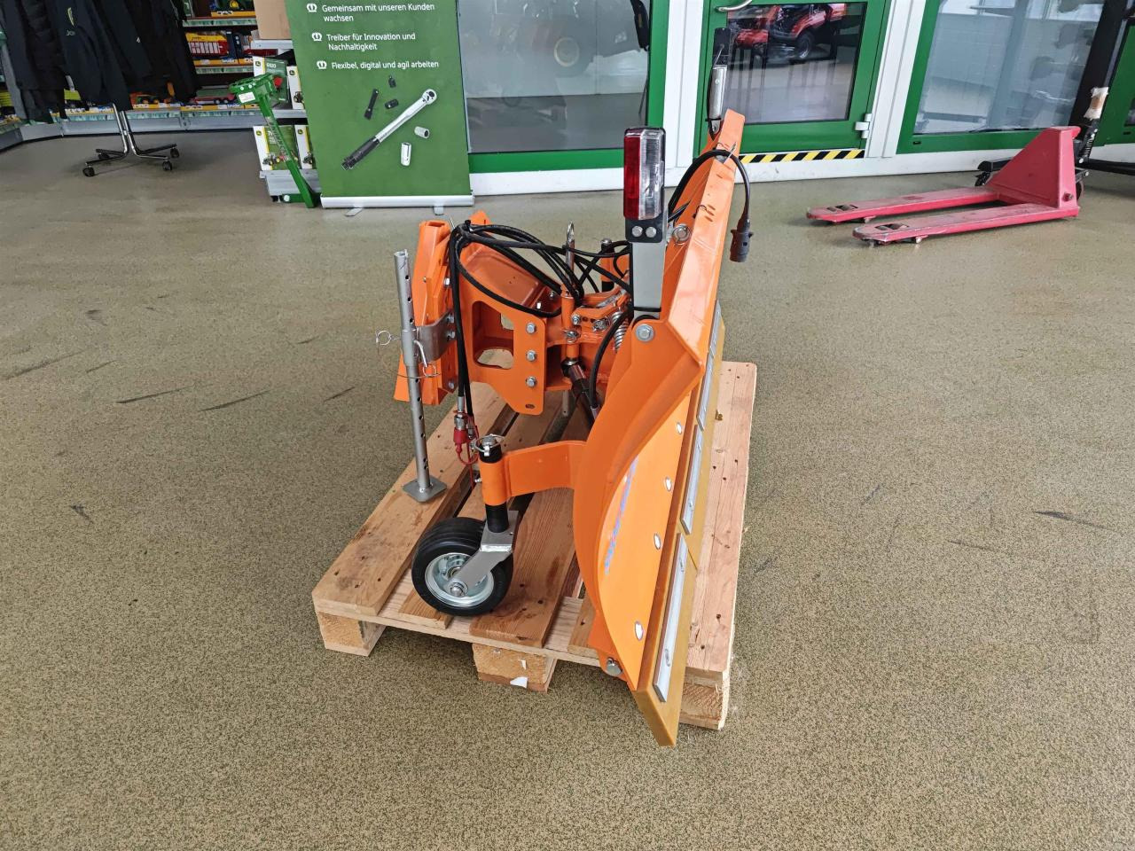 Wiedenmann Snow Master 3809 - Tolólap: 5 kép. Wiedenmann Snow Master 3809 - Tolólap: 5 kép.