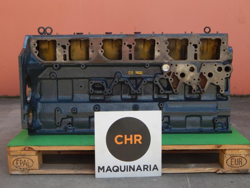 Engine KOMATSU - Motor - Építőipari gépek: 2 kép. Engine KOMATSU - Motor - Építőipari gépek: 2 kép.