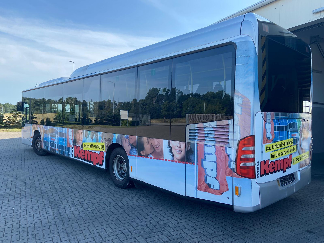 Mercedes - Benz Citaro O 530 LE - Városi busz: 3 kép. Mercedes - Benz Citaro O 530 LE - Városi busz: 3 kép.