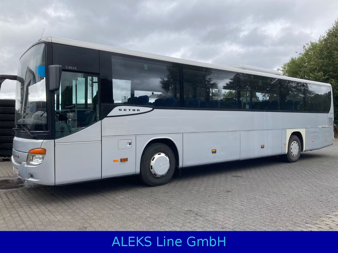 Setra S 415 UL * mit LIFT und KLIMA* * - Helyközi busz: 3 kép. Setra S 415 UL * mit LIFT und KLIMA* * - Helyközi busz: 3 kép.