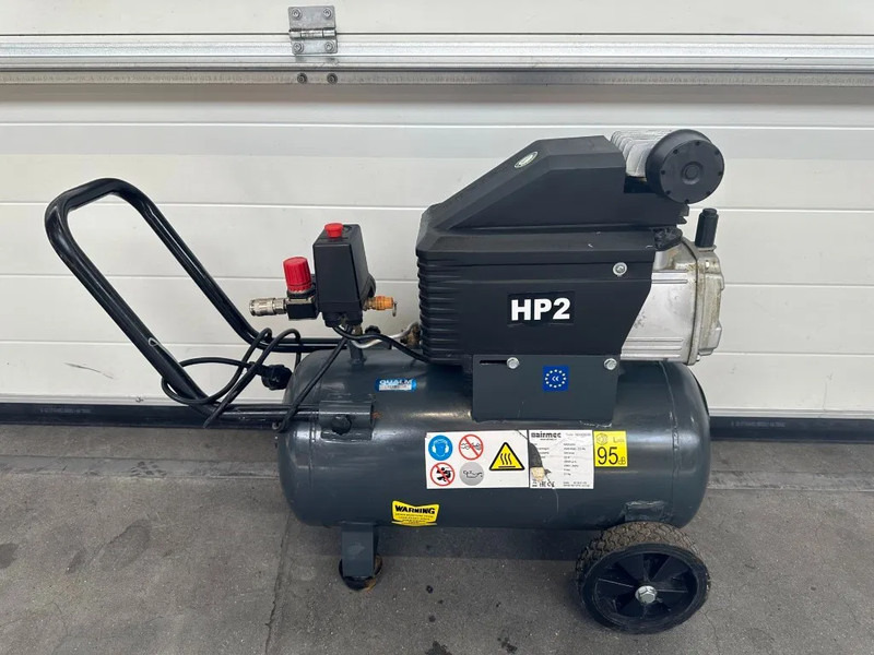Airmec KA25200 C 2 PK 200 L / min 8 Bar Elektrische Zuigercompressor - Légkompresszor: 5 kép. Airmec KA25200 C 2 PK 200 L / min 8 Bar Elektrische Zuigercompressor - Légkompresszor: 5 kép.