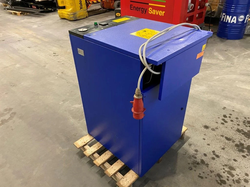 Airpress BA 900 5.5 kW 10 Bar 822 L / min Elektrische Zuigercompressor - Légkompresszor: 4 kép. Airpress BA 900 5.5 kW 10 Bar 822 L / min Elektrische Zuigercompressor - Légkompresszor: 4 kép.