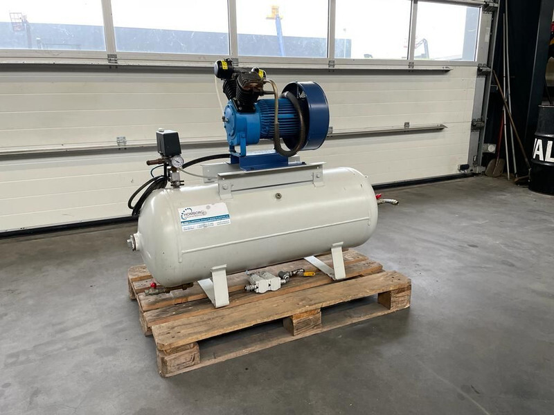 Alup 2.2 kW 240 L / min 10 Bar Elektrische Zuigercompressor op ketel - Légkompresszor: 4 kép. Alup 2.2 kW 240 L / min 10 Bar Elektrische Zuigercompressor op ketel - Légkompresszor: 4 kép.