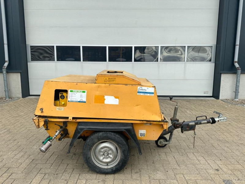 Atlas-Copco ATCA 2000 Deutz F2L 1011 Mobiele Diesel Schroefcompressor 18.5 kW 7 Bar - Légkompresszor: 1 kép. Atlas-Copco ATCA 2000 Deutz F2L 1011 Mobiele Diesel Schroefcompressor 18.5 kW 7 Bar - Légkompresszor: 1 kép.