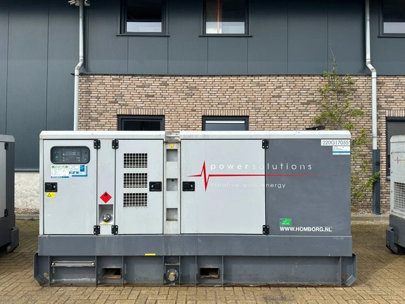 Atlas-Copco QAS 200 Volvo Leroy Somer 220 kVA Silent Rental generatorset - Áramfejlesztő: 1 kép. Atlas-Copco QAS 200 Volvo Leroy Somer 220 kVA Silent Rental generatorset - Áramfejlesztő: 1 kép.