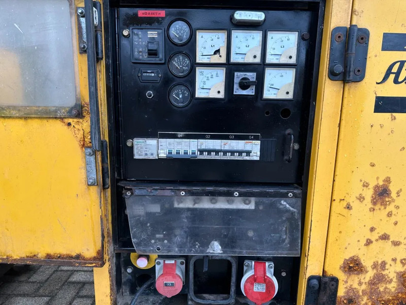 Atlas-Copco QAS 38 Yanmar Mecc Alte Spa 40 kVA Silent generatorset - Áramfejlesztő: 3 kép. Atlas-Copco QAS 38 Yanmar Mecc Alte Spa 40 kVA Silent generatorset - Áramfejlesztő: 3 kép.