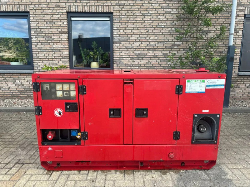 Atlas-Copco QAS 38 Yanmar Mecc Alte Spa 40 kVA Silent generatorset - Áramfejlesztő: 1 kép. Atlas-Copco QAS 38 Yanmar Mecc Alte Spa 40 kVA Silent generatorset - Áramfejlesztő: 1 kép.