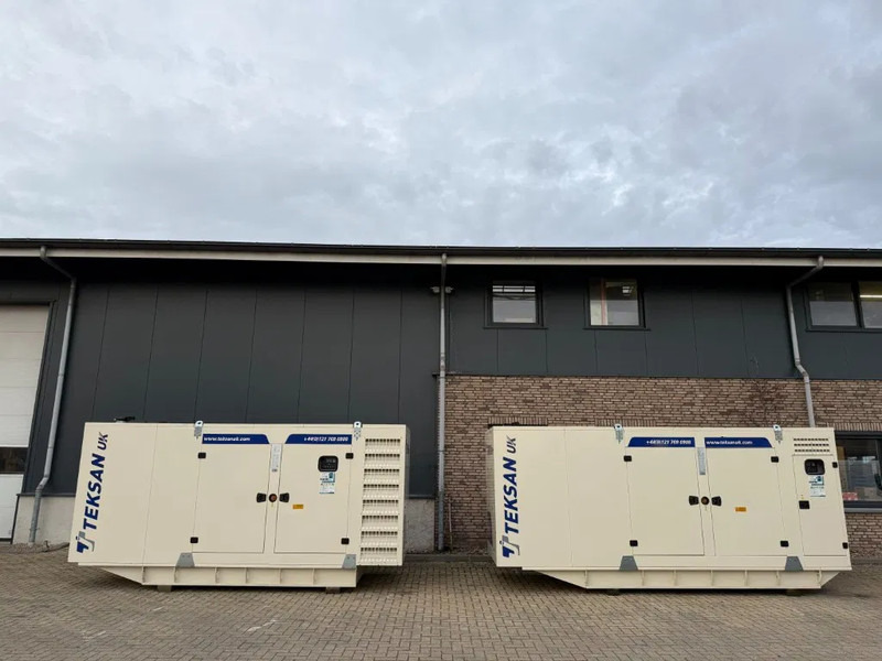 Baudouin Teksan 440 kVA Silent Noodstroom Generatorset Overstock ! New ! Surplus - Áramfejlesztő: 2 kép. Baudouin Teksan 440 kVA Silent Noodstroom Generatorset Overstock ! New ! Surplus - Áramfejlesztő: 2 kép.